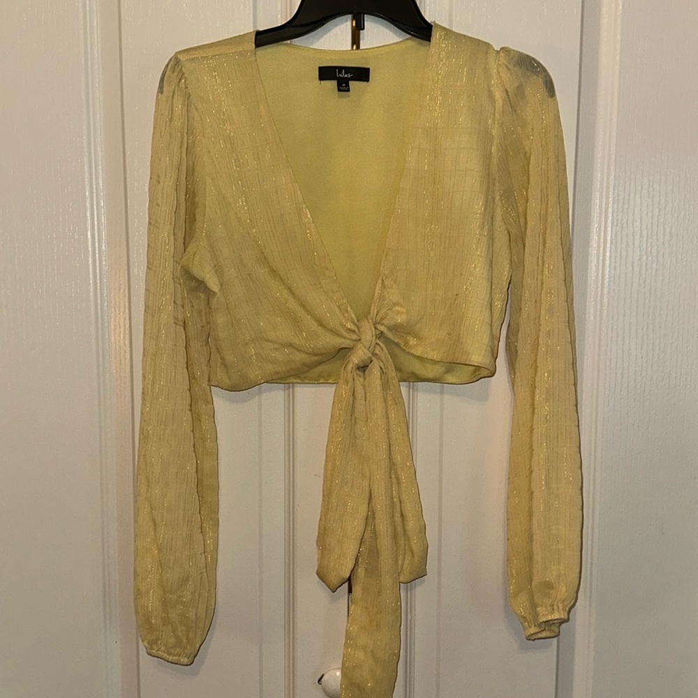 Lulus Yellow set blouse and skirt. Size M. Selling together. Like new.